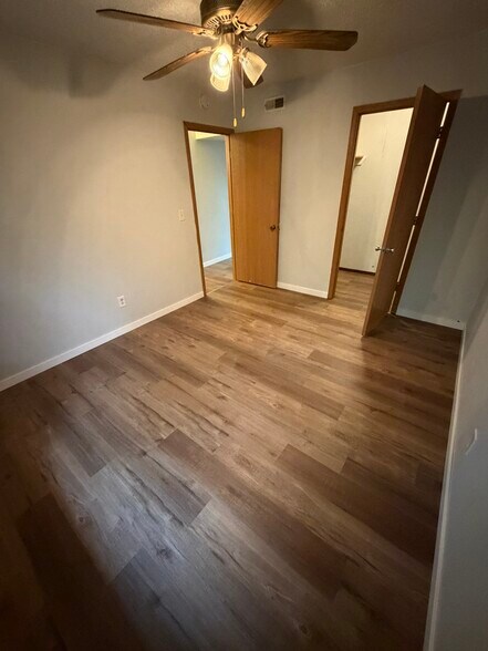 Master Bedroom - 1002 Cherokee St