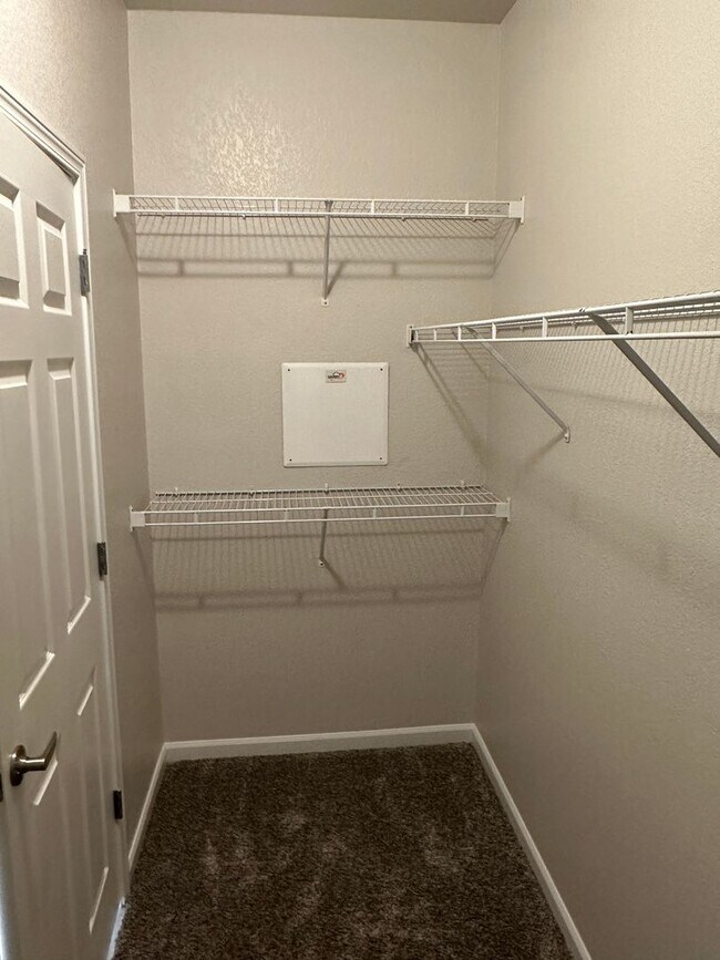 Building Photo - Spacious 3 bedroom townhome near Peterson ...
