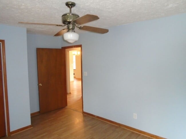 Building Photo - 614 Drypoint Ln