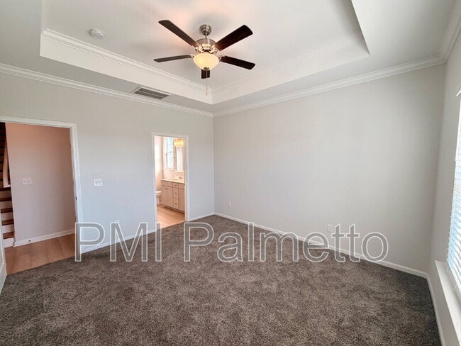 Building Photo - 456 Durwin Wy