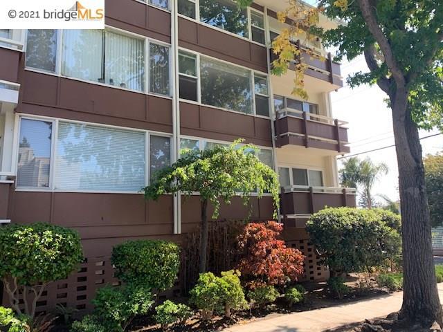 Building Photo - 2601 College Ave