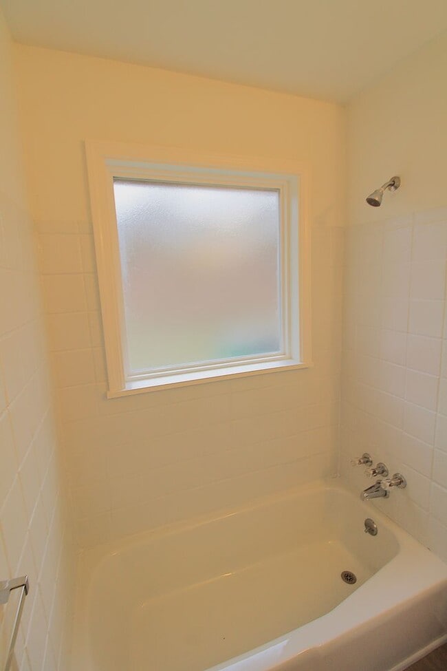 Building Photo - Freshly Updated 3-Bedroom Ranch with New Carpet & Paint