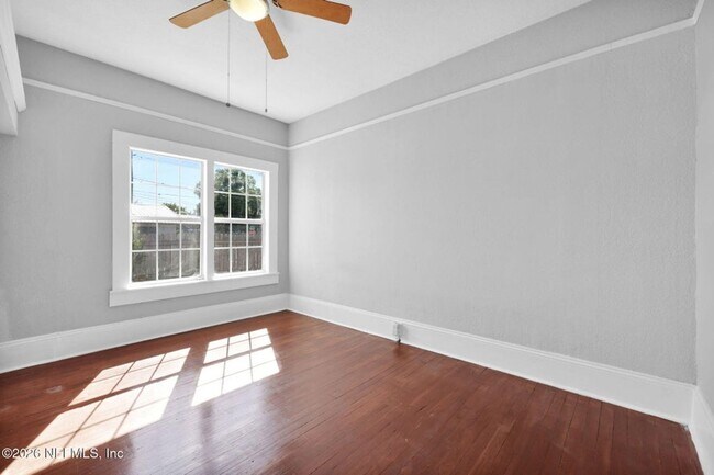 Building Photo - 2517 Orion St