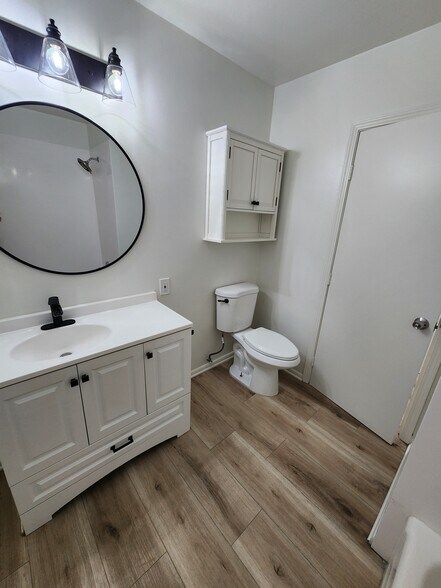 Building Photo - 1170 Fountain St