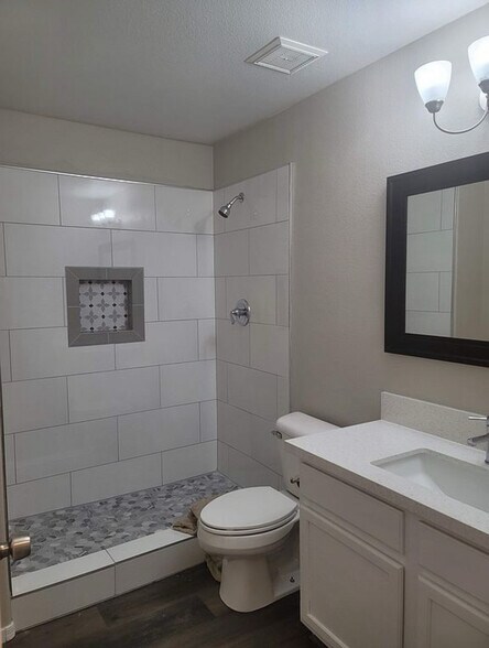 Building Photo - 64 N 63rd St