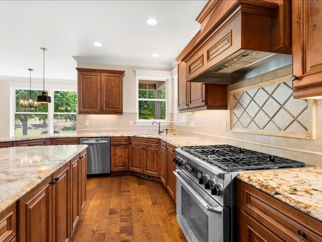 Building Photo - Stunning Tumalo Home on 3.21 Acres with Ca...