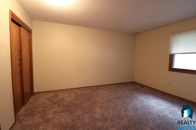 Building Photo - 4810-4812 Ginny Avenue