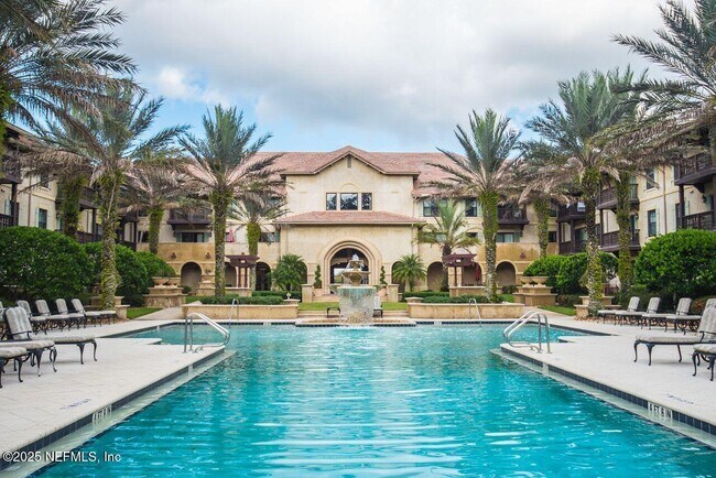 Building Photo - 945 Registry Blvd