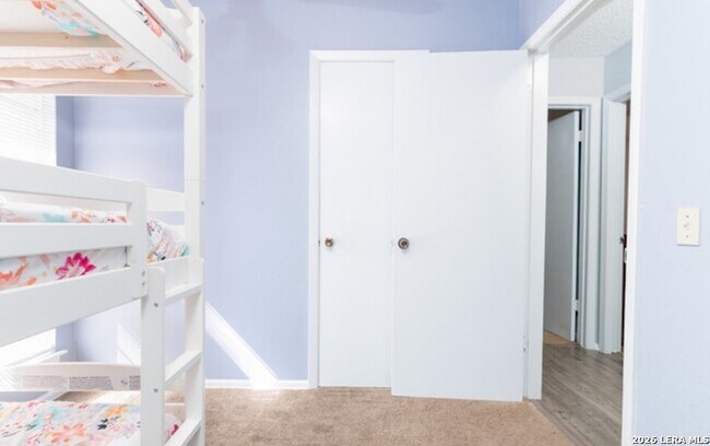 Building Photo - 5855 Cliffmont Dr