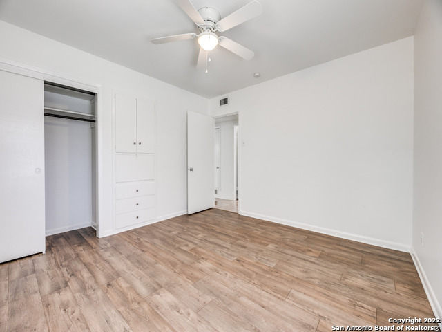 Building Photo - 600 Antler Dr