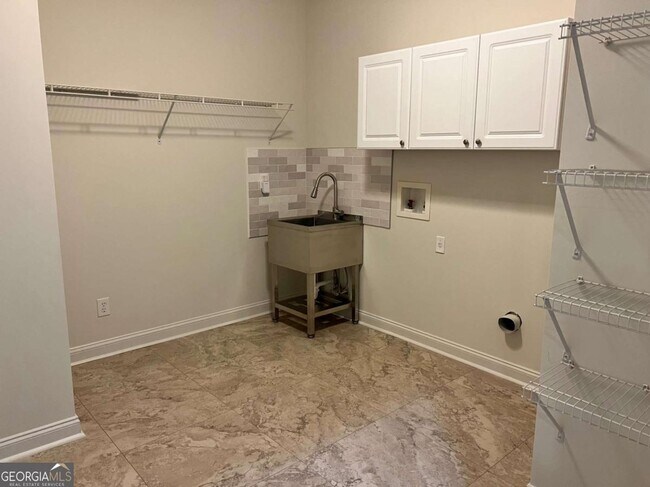 Building Photo - 194 Sweetwater Rdg