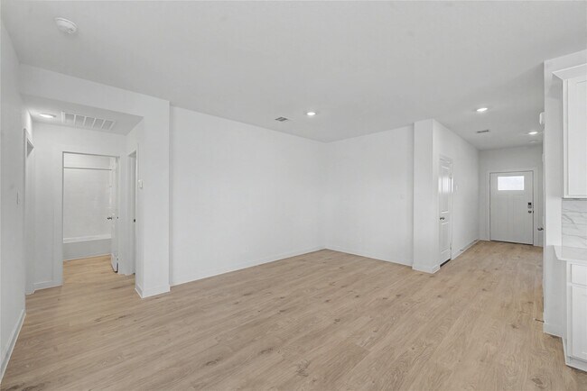 Building Photo - 31143 Warwick Coast Ct