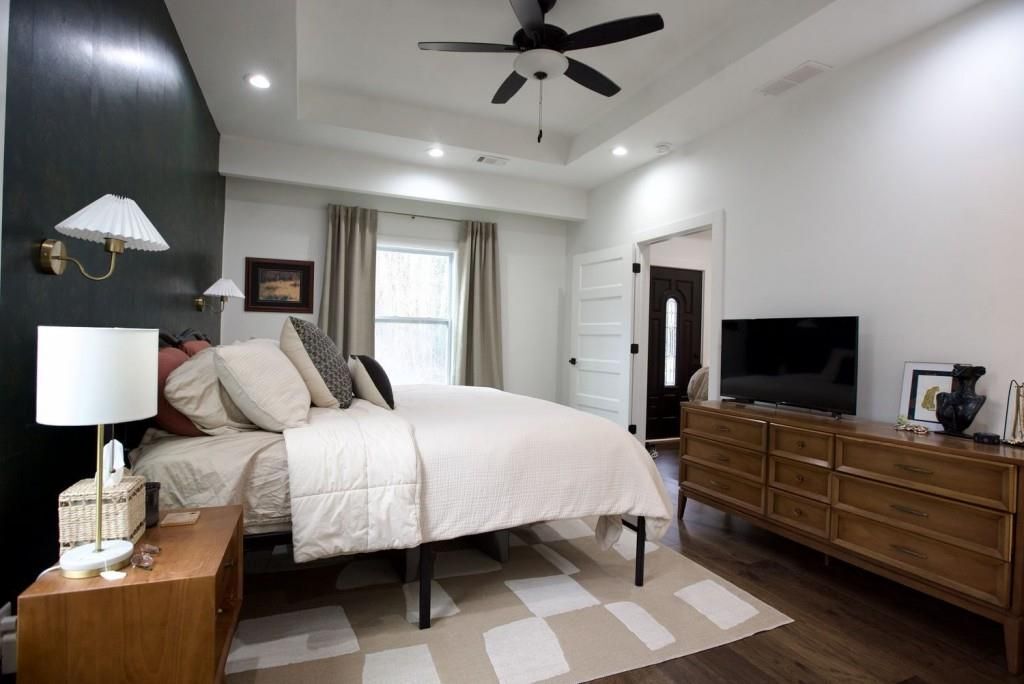 Building Photo - 1718 Line St