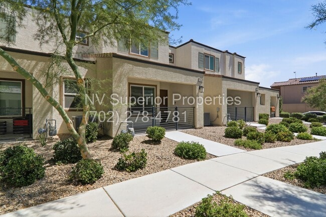 Building Photo - NW! 3 Bedroom Townhouse!! Gated!! Parks!! All Tile Floors Downstairs!! 2 Car Garage!!!