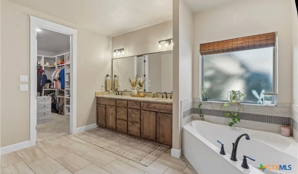 Building Photo - 3015 Whitetail Trail