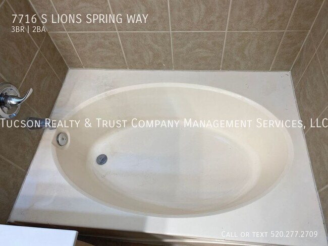 Building Photo - 7716 S Lions Spring Way