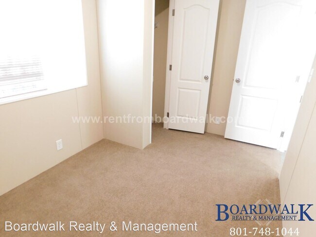 Building Photo - 3114 S 200 E