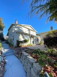 Building Photo - House for Rent in Piedmont