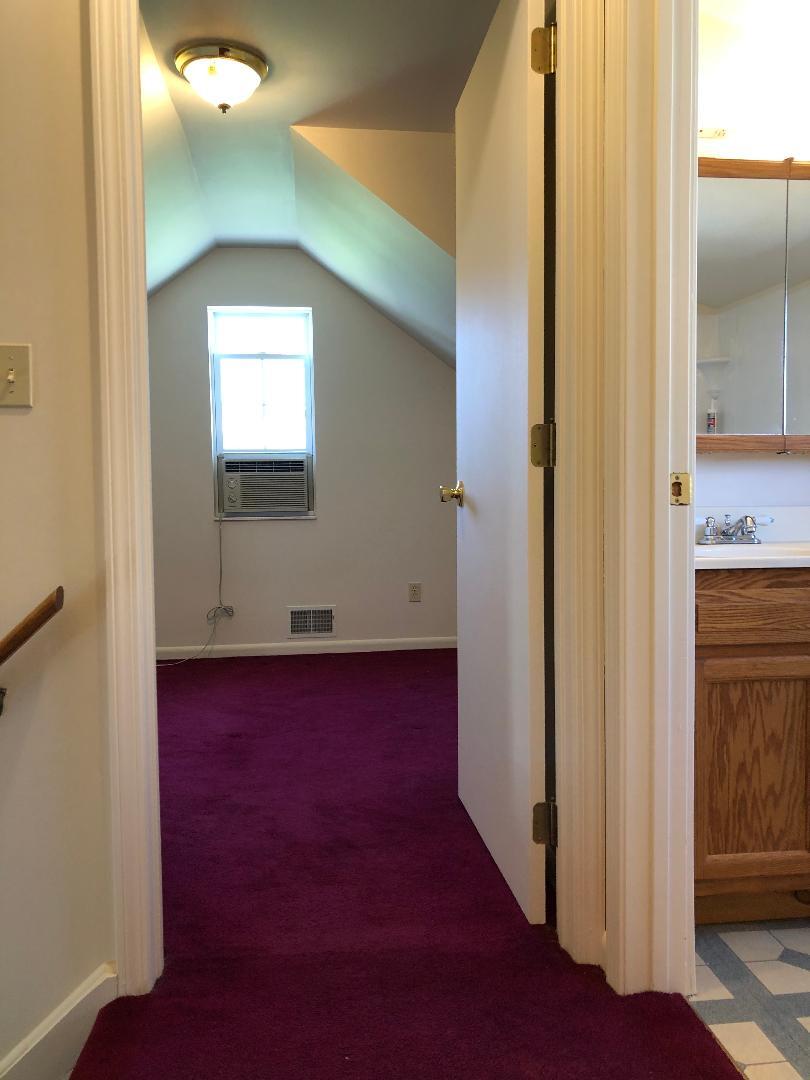Bedroom - 435 Highfield Ave