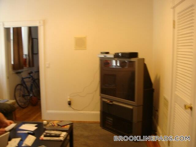 Building Photo - 12 Dean Rd