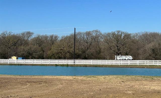 Building Photo - 483 Rs County Rd 1605
