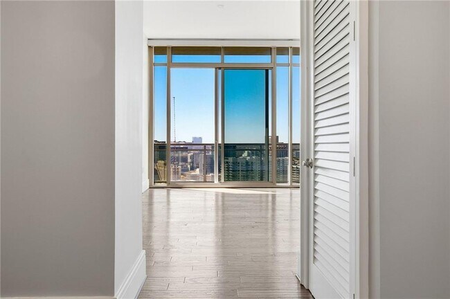 Building Photo - 1065 Peachtree St NE