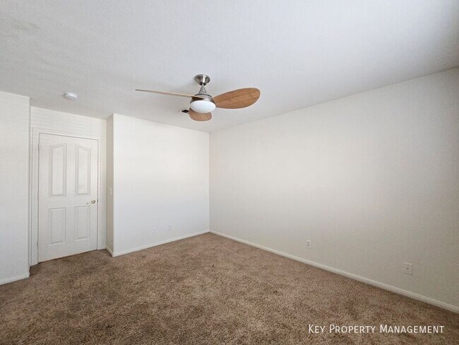 Building Photo - 3697 Ferndale Cove Dr