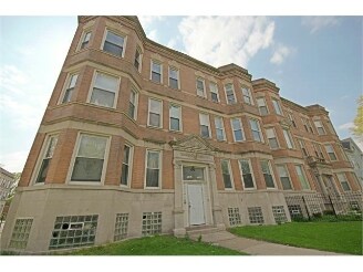 Primary Photo - 7152 S Emerald Ave
