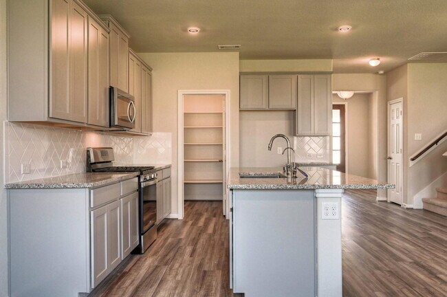 Building Photo - Blue Abbot Drive, Fresno, TX 77545 - 4 BR 2.5 BA single-family home