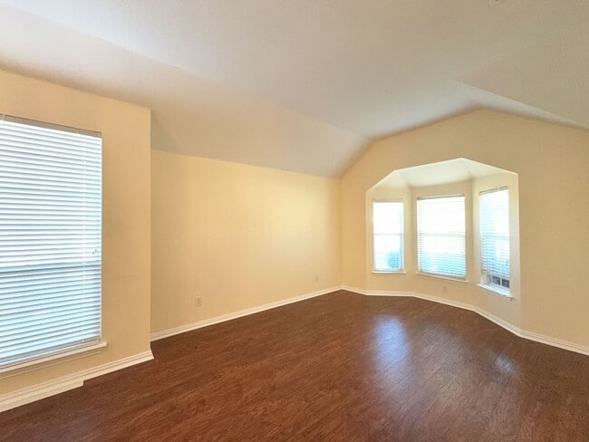 Building Photo - 132 Cassandra Dr