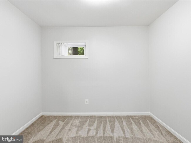 Building Photo - 1612 Arlington Blvd