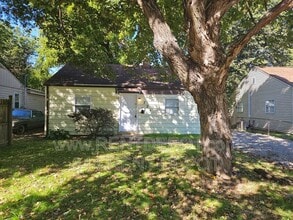 Building Photo - 726 Ridgeway Ave