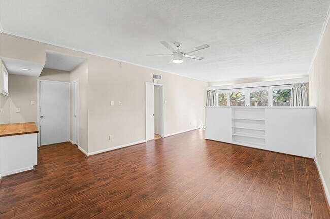 Building Photo - 9107 Timberside Dr