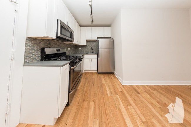 Building Photo - 2420 North Kedzie-201