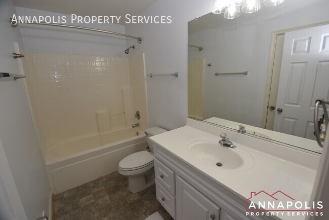 Building Photo - 307 Mainsail Dr