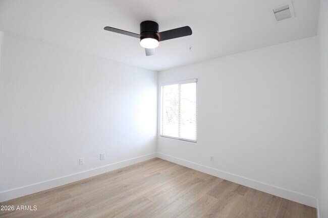 Building Photo - 15019 N 100th Way
