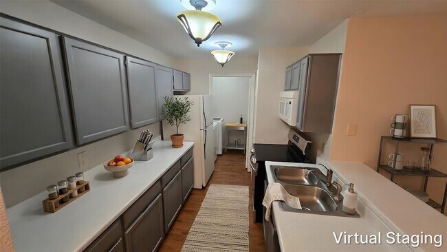 Building Photo - 10705 Braes Bend Dr