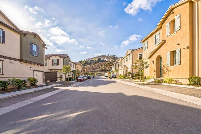 Building Photo - 2018 Barite St