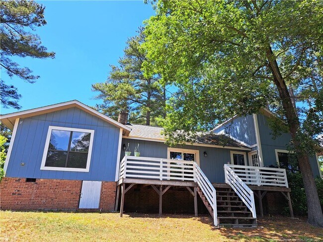 Building Photo - 741 Maxine St