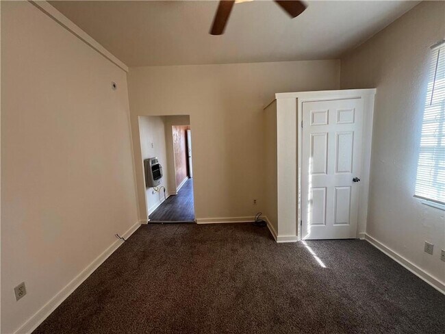 Building Photo - 2934 Dryades St