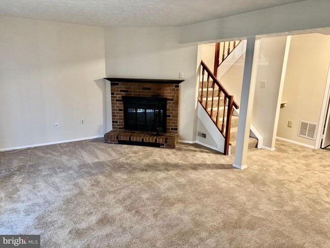 Building Photo - 3723 Castle Terrace