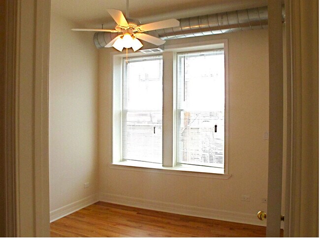 Bedroom #1 - Apt 3M, 2M, 1M - Harris Point Chicago