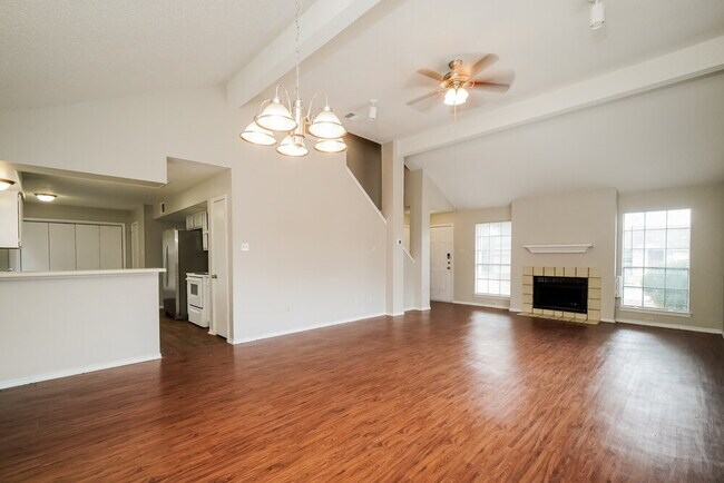 Building Photo - 14910 Eagle Run
