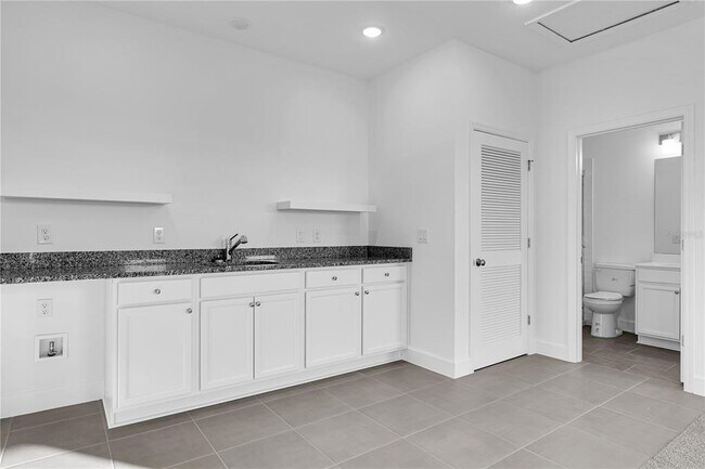 Building Photo - 12524 Westhaven Oak Dr