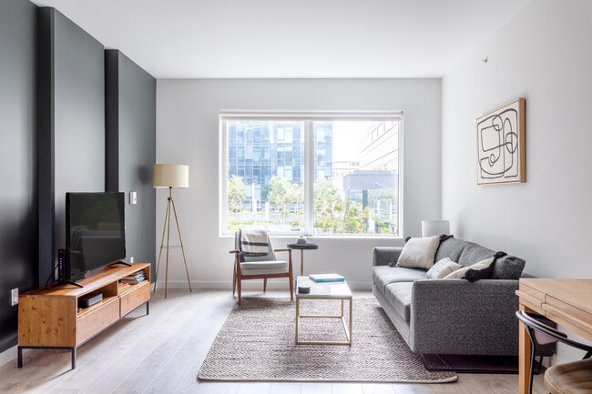 Building Photo - 7918 Fall Creek Rd