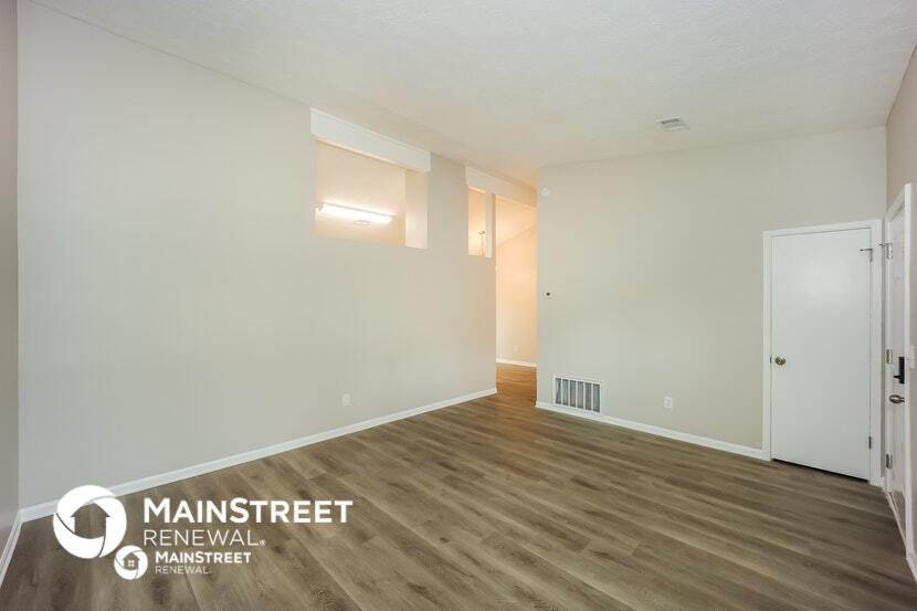 Building Photo - 7767 Park Ln