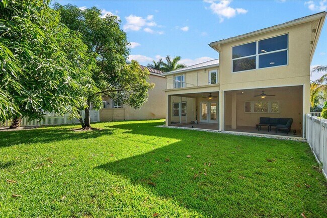 Building Photo - 2447 Country Golf Dr