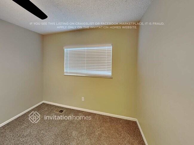 Building Photo - 11180 W 102nd Ave