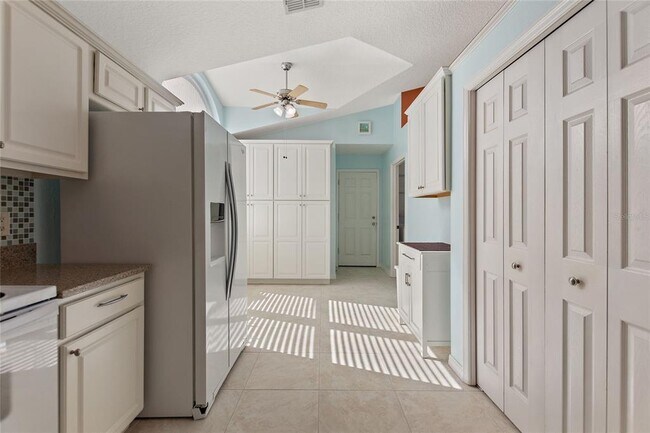 Building Photo - 6619 Imperial Oak Ln