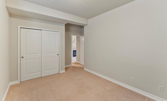Building Photo - Cordera Home within walking to D20 Schools...